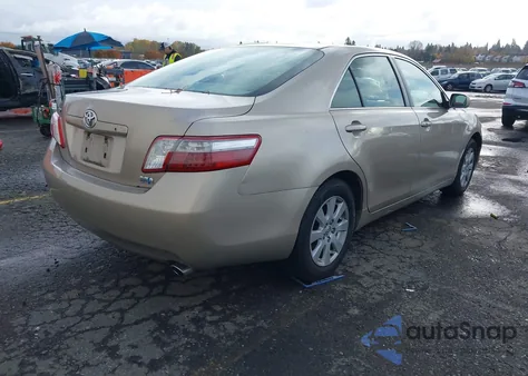 2007 Toyota Camry Hybrid z USA, uszkodzony, nr VIN JTNBB46K973020836